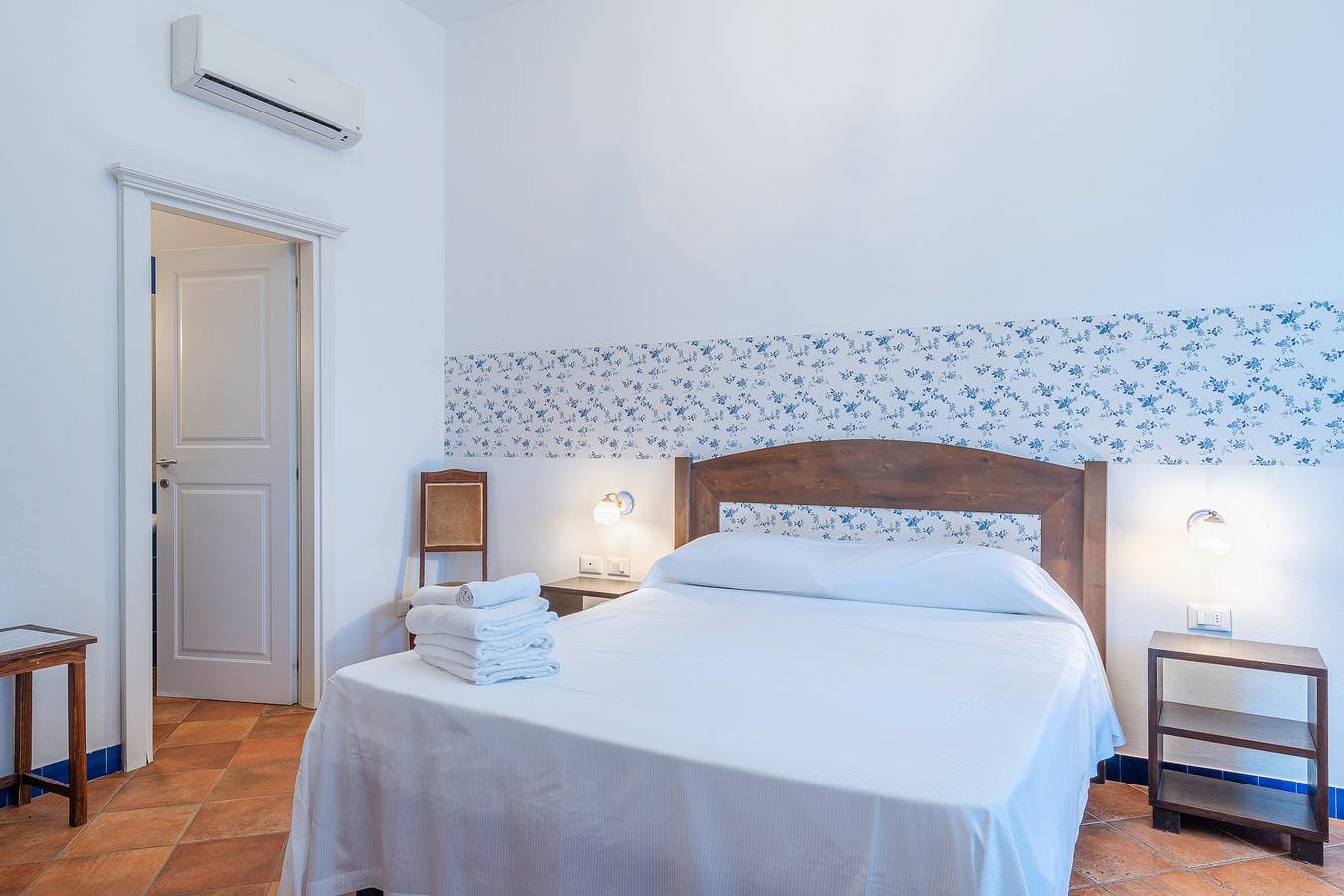 Zimmer 'Al Palmento Relais - Nero D'Avola R2' mit Gemeinschaftspool, Wi-Fi und Klimaanlage in Syrakus, Syrakus Provinz