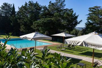 Villa for 14 People in San Gimignano, Siena Province, Photo 1