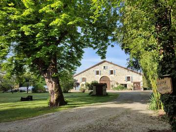 Gîte pour 7 personnes, avec jardin et piscine à Lauzerte