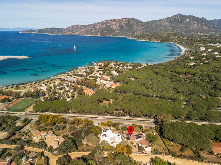 Location de vacances pour 4 personnes, avec terrasse ainsi que jardin et vue à Villasimius - 3
