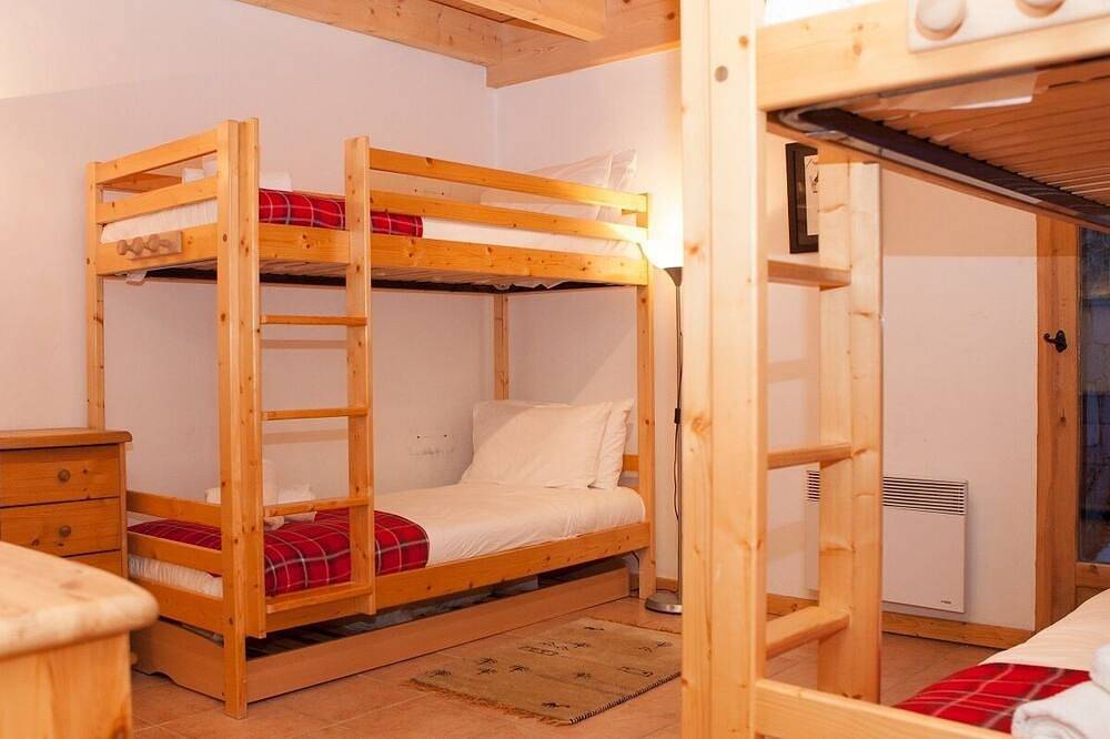 Chalet Fegguese is a delightful, wood-and stone-built Savoyard chalet, in Sainte-Foy-Tarentaise, Massif du Ruitor