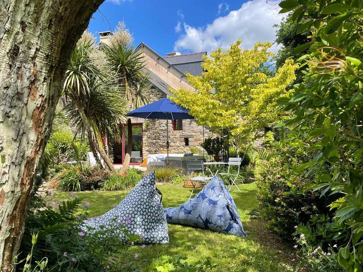 Chambre d’hôte pour 2 personnes, avec Terrasse ainsi que Jardin et Vue à Treffendel