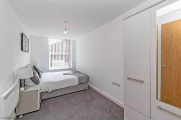Apartment for 4 People in Preston, Lancashire, Photo 3
