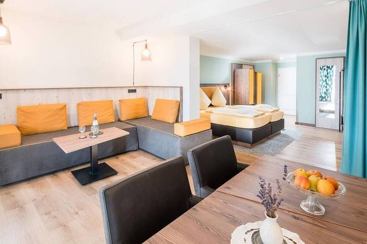 Location de vacances pour 3 personnes, avec terrasse et piscine ainsi que jardin et sauna à Bollendorf - 2