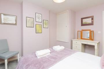 Glamping for 3 People in Bath, The Cotswolds, Photo 3