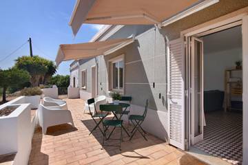 Villa for 4 People in Freguesia de Santo Estêvão, Parque Natural da Ria Formosa, Photo 1