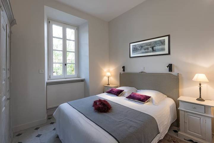 Entire apartment, Apartment-Deluxe-Ensuite-Mountain view-Le Balcon in Embrun, Écrins National Park
