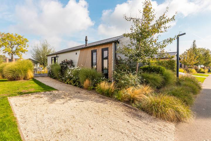 Vakantiehuis voor 4 personen, with Balkon/Terras and Terras as well as Tuin de Betuwe