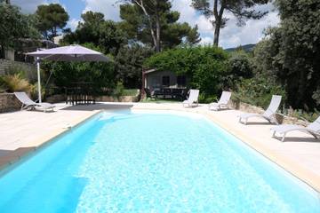 Villa pour 10 Personnes dans Puget, Parc naturel régional du Luberon, Photo 2