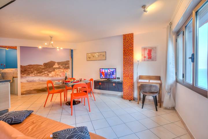 Ferienwohnung für 4 Personen, mit Meerblick und Pool in Imperia Provinz - 3