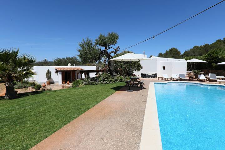 Casa rural para 14 personas, con jardín en Santa Eulària des Riu - 4
