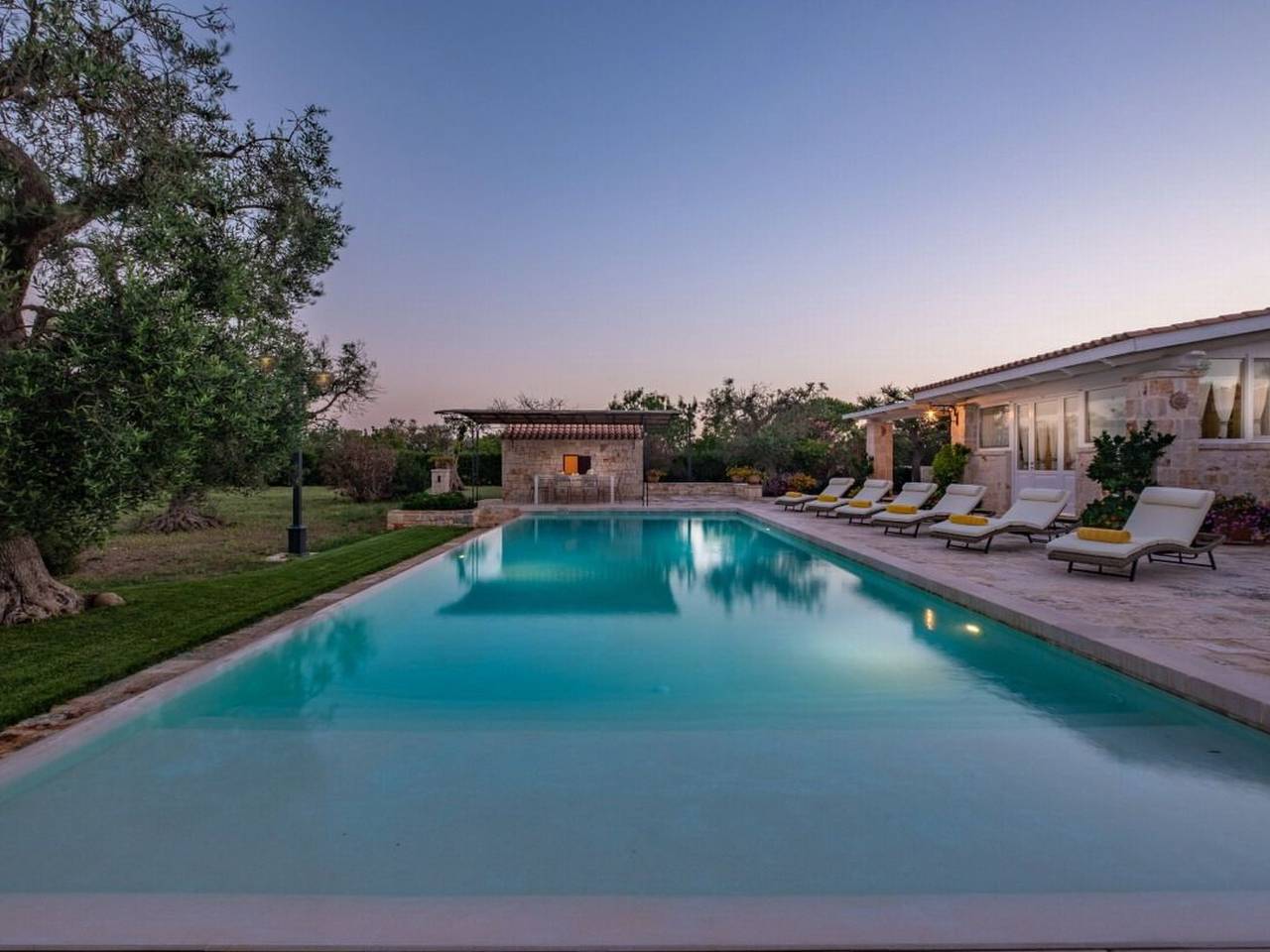 Luxuriöse Villa mit privatem Pool in der Nähe von Alberobello in Castellana Grotte, Provincia di Bari