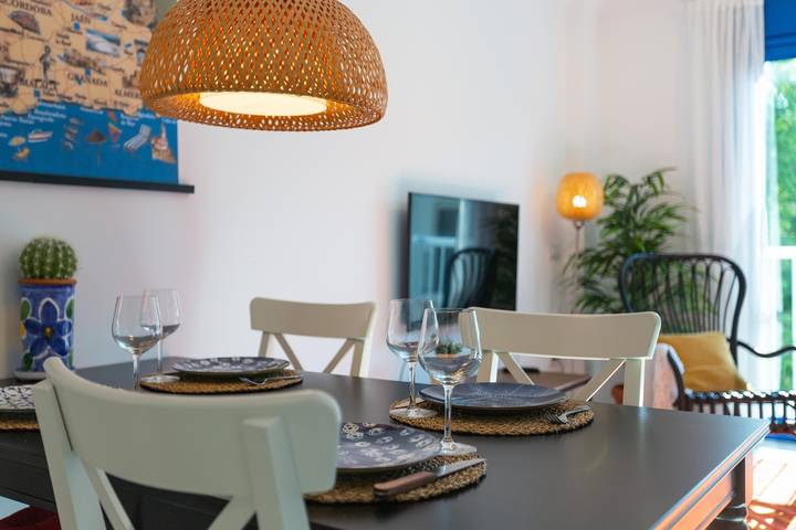 Entire apartment, Apartamento Las Salinas with A/C & Wi-Fi in Los Boliches, Fuengirola