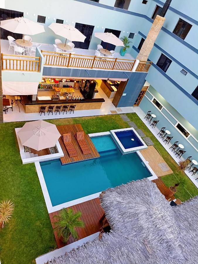 Hôtel pour 4 personnes, avec piscine