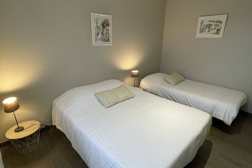 Casa piscina cubierta privada sin vecinos climatizada a 30 ° C en Normandía in Neufchâtel-en-Bray, Región de Dieppe