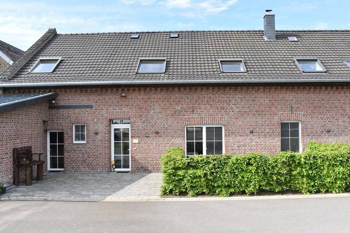 Ferienwohnung für 8 Personen, mit Terrasse und Ausblick in Willich