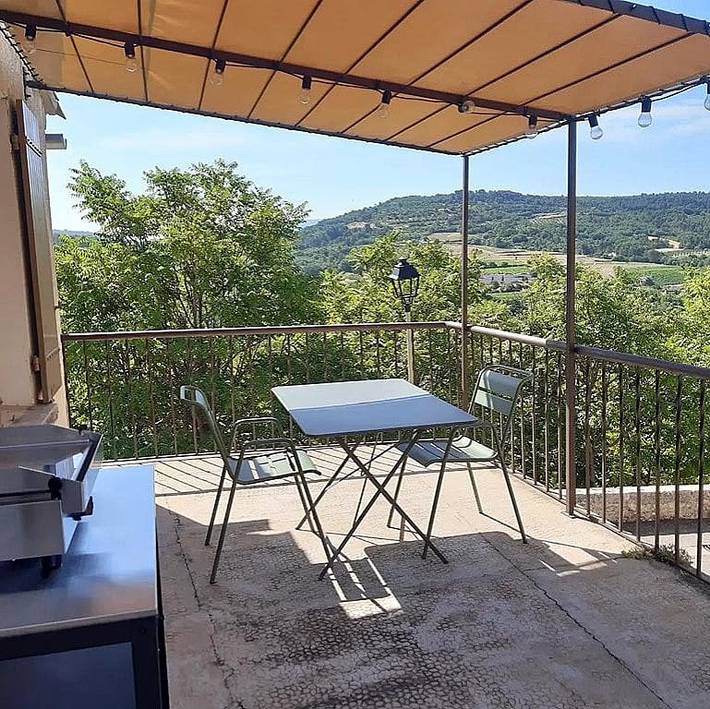 Gîte pour 2 personnes, avec terrasse