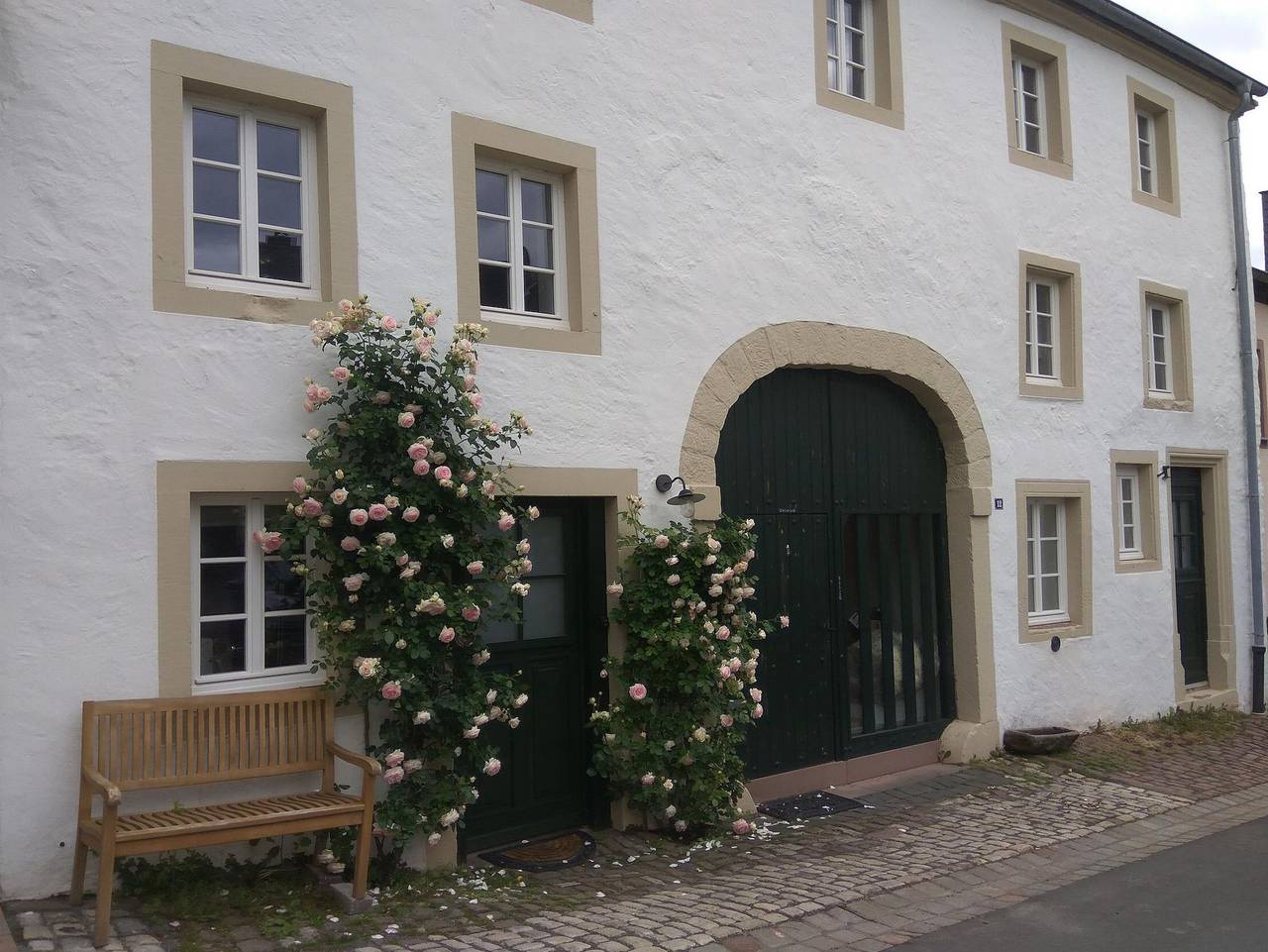 Ganzes Studio, Living-in-History - 2-Bett-Studio - historischer Charme und Design in Dudeldorf, Eifelkreis Bitburg-Prüm