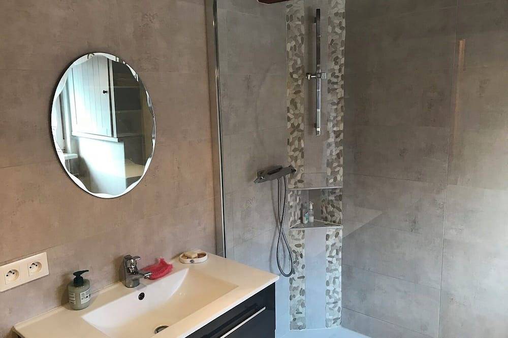 Ganze Wohnung, Au Dessus des Toits Plein Centre Avec vue sur les Vignes in Barr, Region Sélestat-Erstein