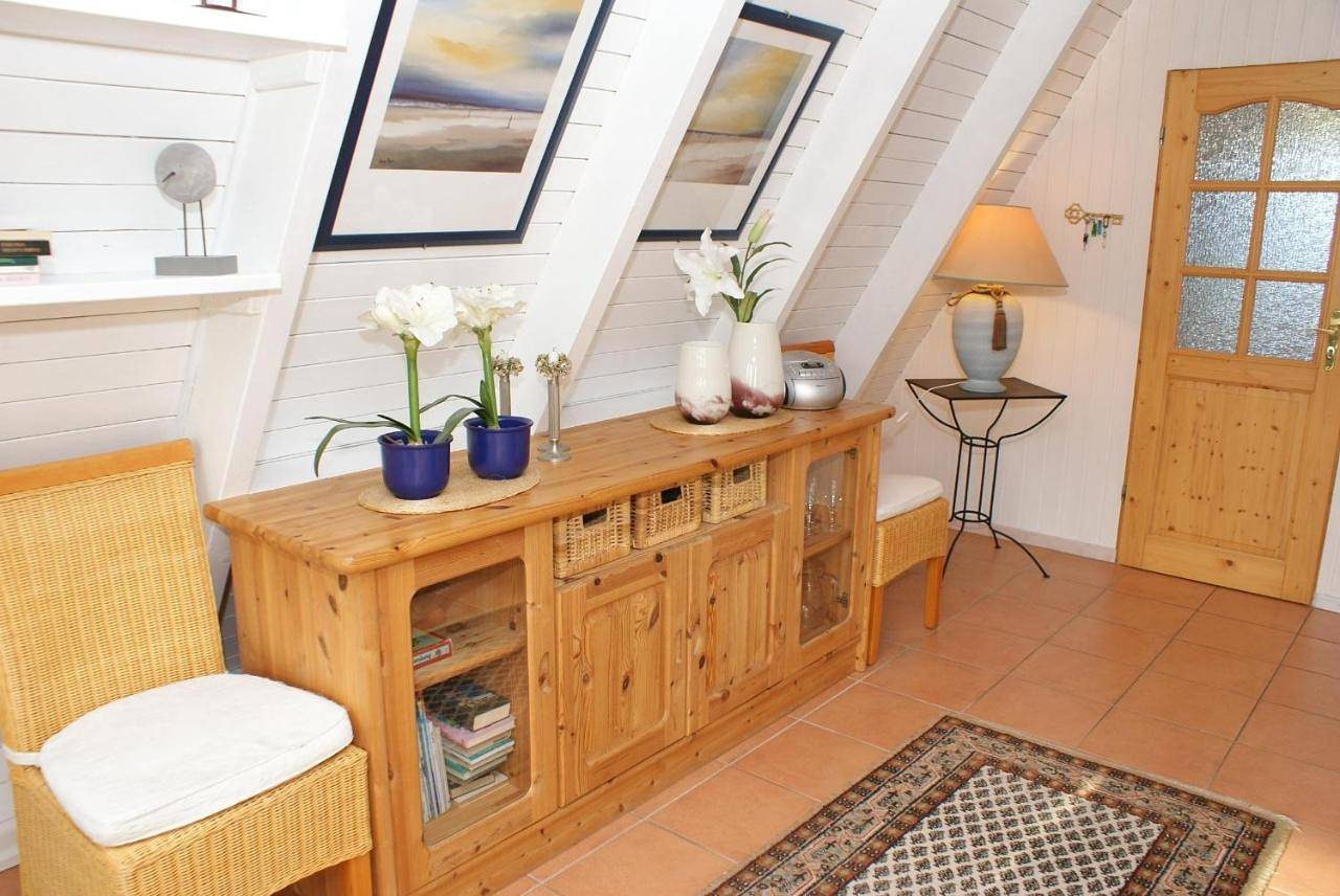 Zeltdachhaus mit Tv im Schlafzimme in Ostseebad Damp, Damp