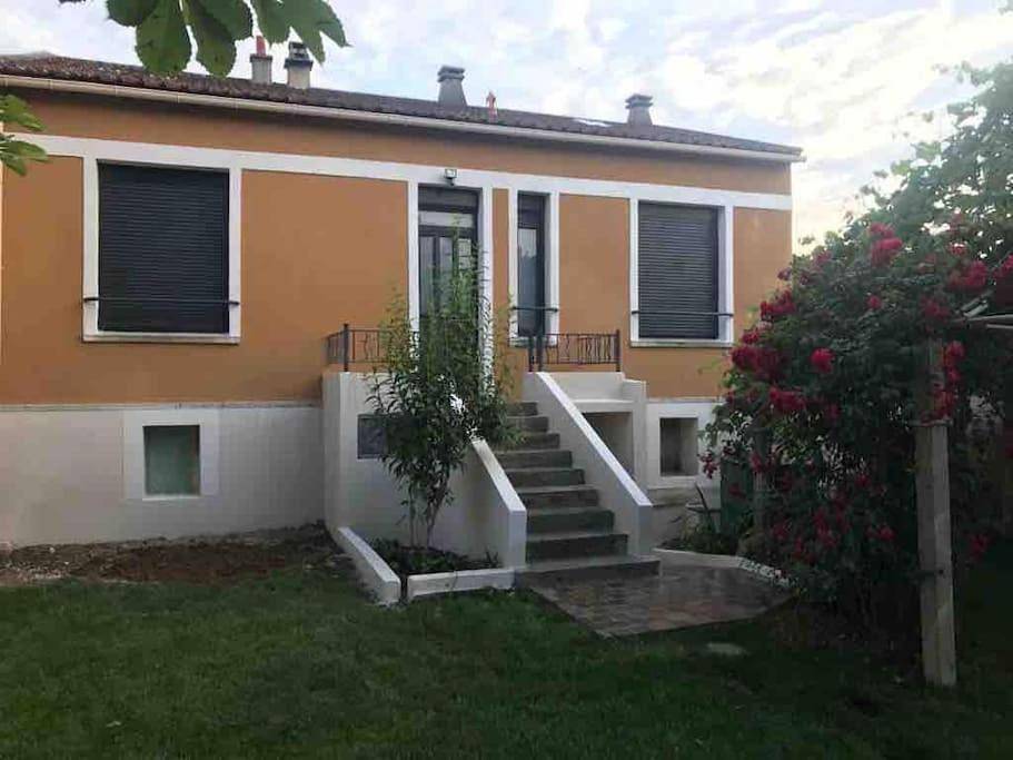Appartement entier, Maisonnette de charme in Sainte-Geneviève-des-Bois, Essonne