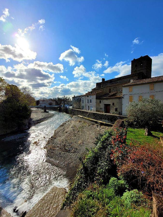 Location de vacances pour 6 personnes, avec vue, animaux acceptés à Peyriac-Minervois