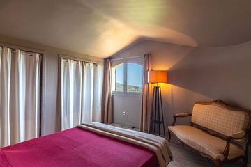 Villa voor 6 Personen in Bormes-les-Mimosas, Nationaal park Port-Cros, Afbeelding 2