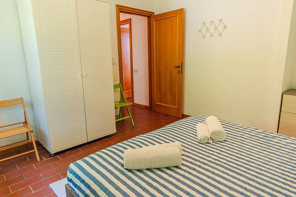 Wohnstätte-Seeblick-Eigenes Badezimmer-Apartment-vacanze lago di garda in Costermano, Gardasee-Berge
