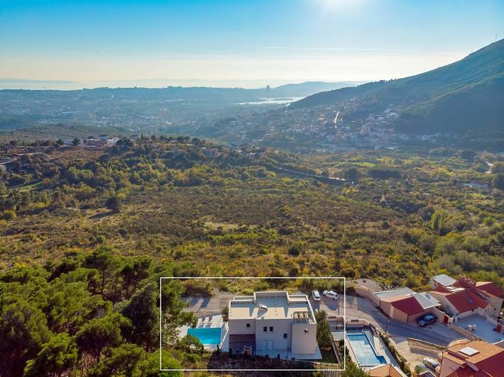 Luxusvilla 7th Heaven mit beheiztem Pool, Whirlpool, Fitnessraum und Panoramablick auf die Stadt Split in Klis, Split-Dalmatien