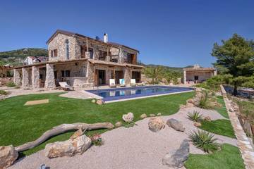 Villa for 10 People in Hvar City, Split-Dalmatia, Photo 4