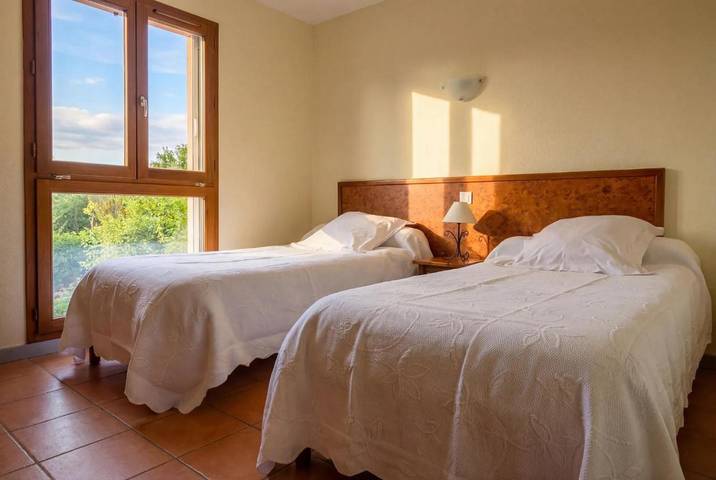 Hôtel pour 2 personnes, avec Terrasse et Jardin à Réquista - 3