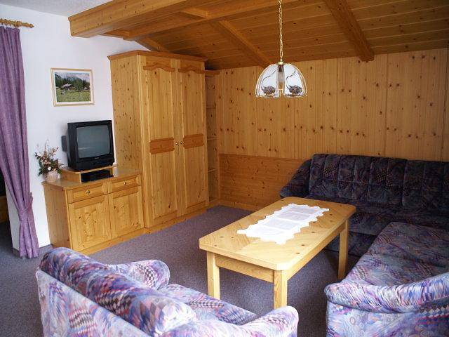 Ferienwohnung für 6 Personen, mit Balkon und Terrasse sowie Garten und Ausblick im Lechtal - 4