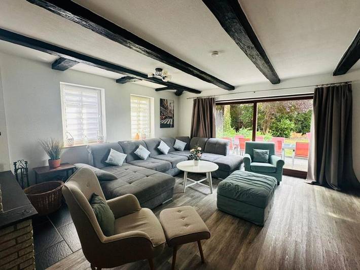 Ferienhaus für 12 Personen, mit Terrasse und Garten sowie Sauna in Laatzen - 4