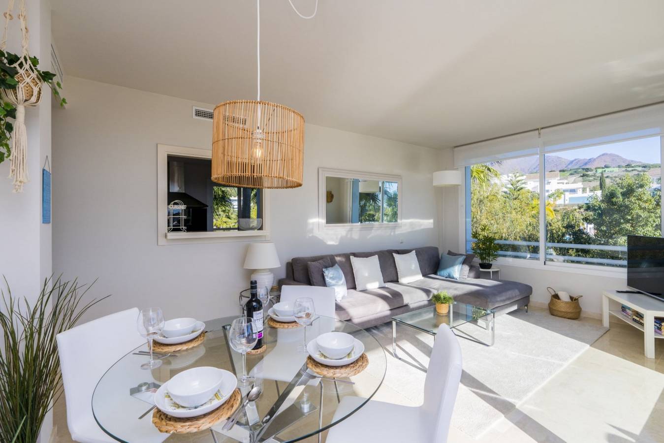 Entire apartment, Modern 2-Bedroom Apartment - Alcazaba Lagoon in Alcazaba Lagoon, Casares