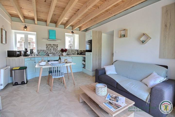 Gîte pour 2 personnes, avec jardin à Ploumilliau - 4