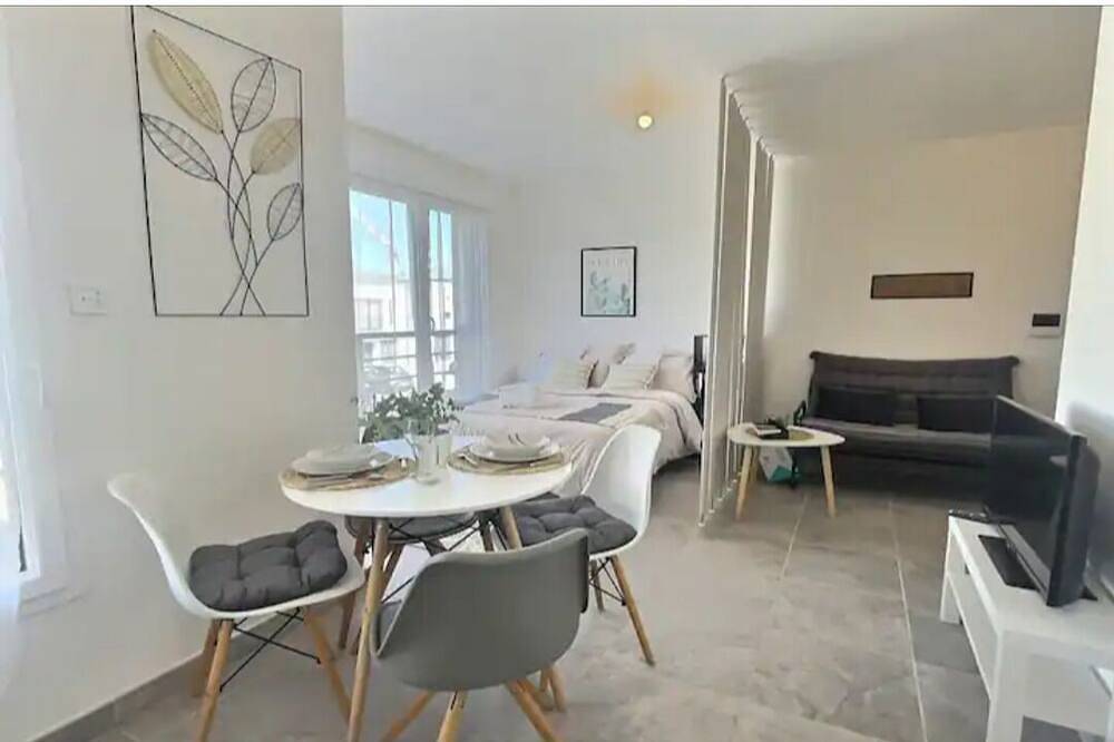 Entire apartment, Charming, cosy studio in Ferrières-en-Brie, Seine-et-Marne