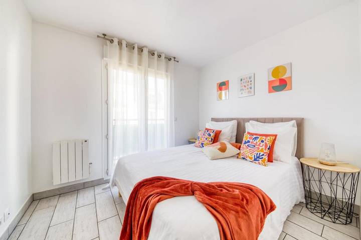 Gîte pour 4 personnes, avec terrasse et vue dans Gare Du Val D Europe - 3