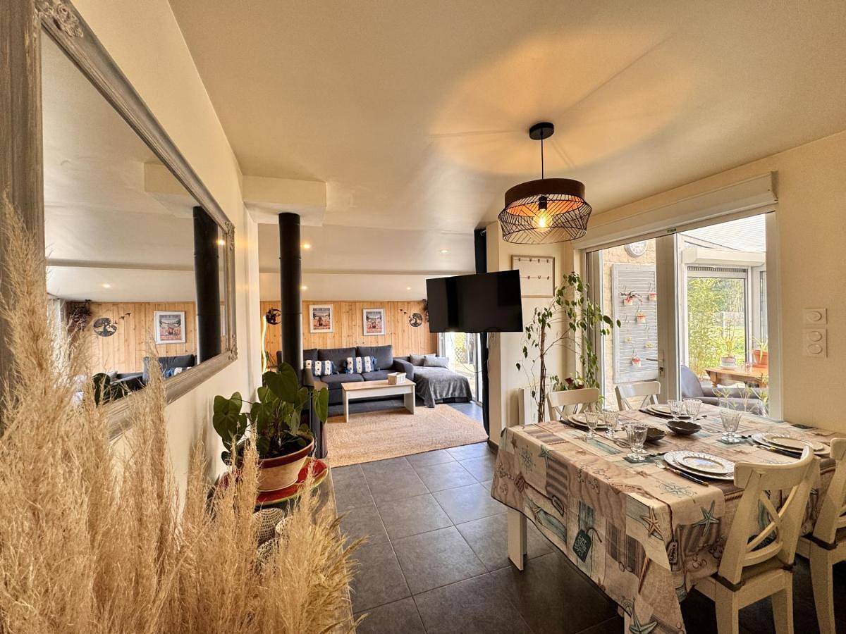 Two-Bedroom House in Arnage, Sarthe