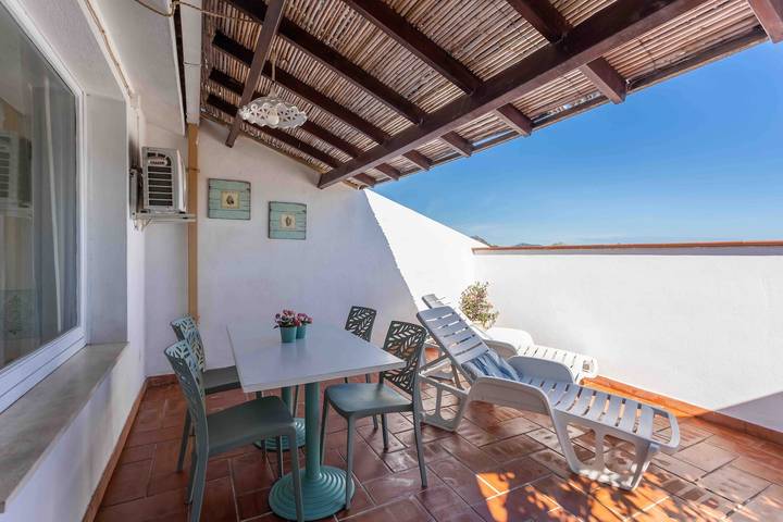 Location de vacances pour 4 personnes, avec balcon à Castiadas