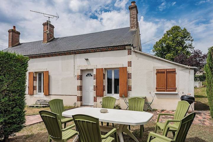 Location de vacances pour 8 personnes, animaux acceptés dans Nevoy