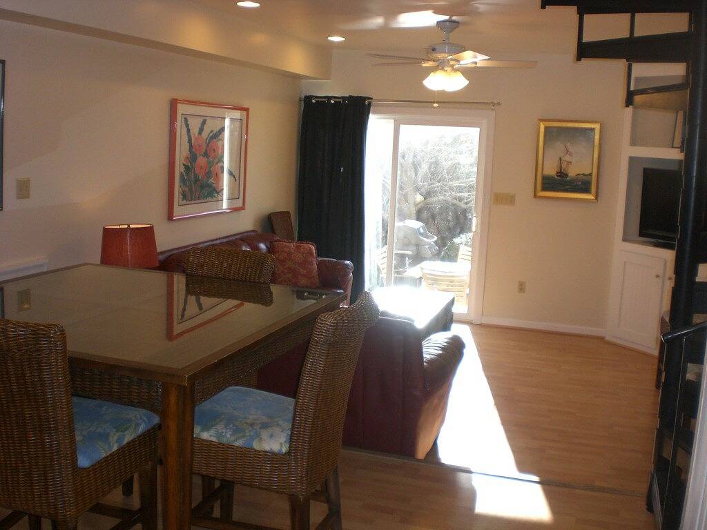 Rehoboth Stadthaus mit Pool! 3 Blocks zum Strand! (Neben Vrbo-Liste # 956165) in Rehoboth Beach, Sussex County (Delaware)