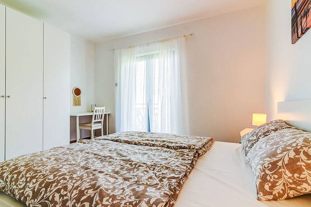 Ganze Wohnung, Ferienwohnung Domy in Sveti Juraj, Naturpark Velebit