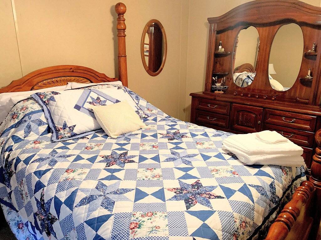 Schöner Strandurlaub! Gehen Sie zum Strand! Schlaf 6. in Yaupon Beach, Oak Island (NC)