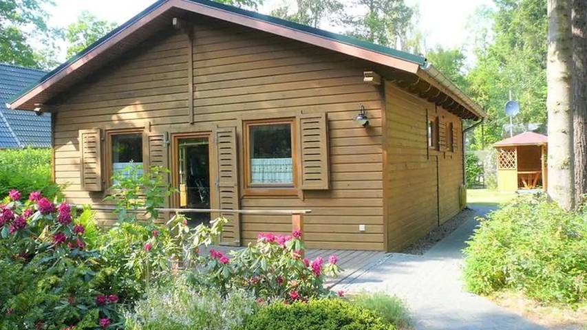 Ferienhaus für 4 Personen, mit Garten in Glowe
