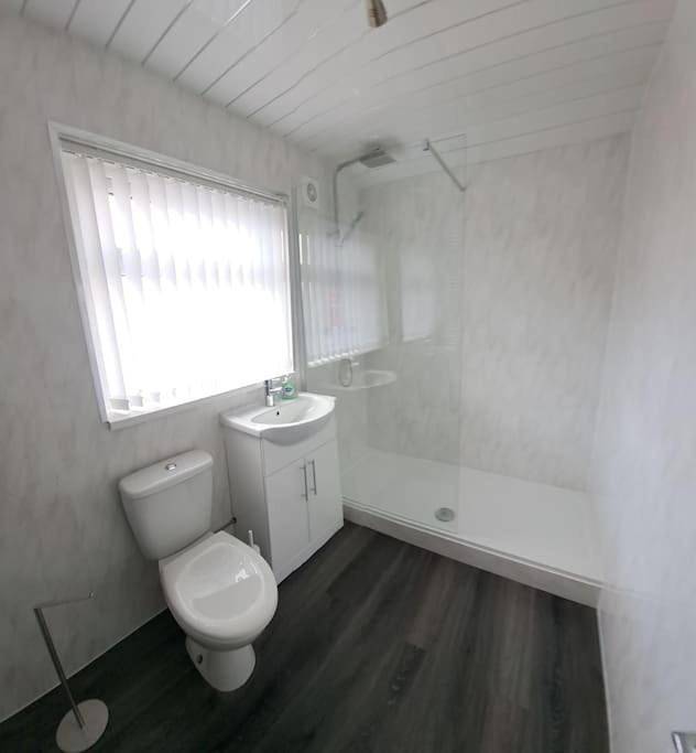 Gîte pour 4 personnes, avec terrasse à Merthyr Tydfil - 3