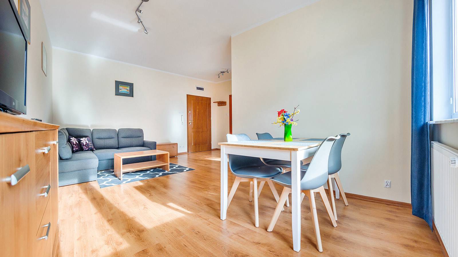 Cały apartament wypoczynkowy, Apartament wakacyjny dla 4 osób z balkon in Ustka, Morze Bałtyckie