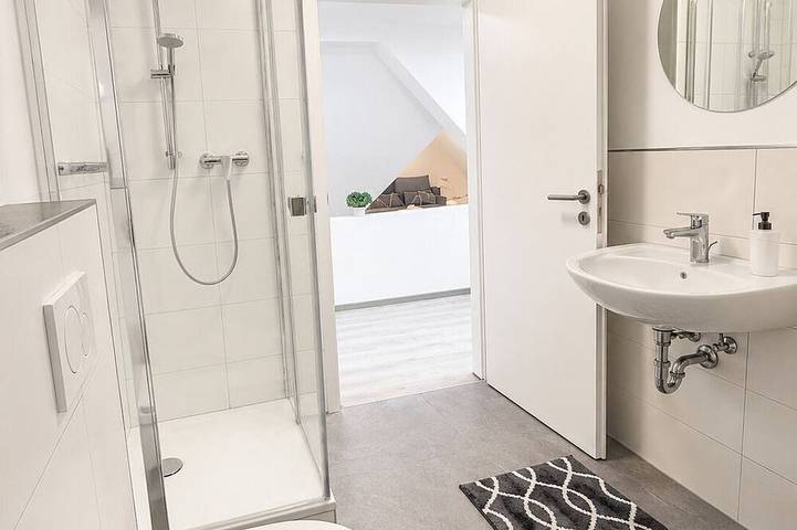 Ganze Wohnung, Moderne Dachgeschosswohnung – stilvoll & gemütlich in Bielefeld, Nordrhein-Westfalen