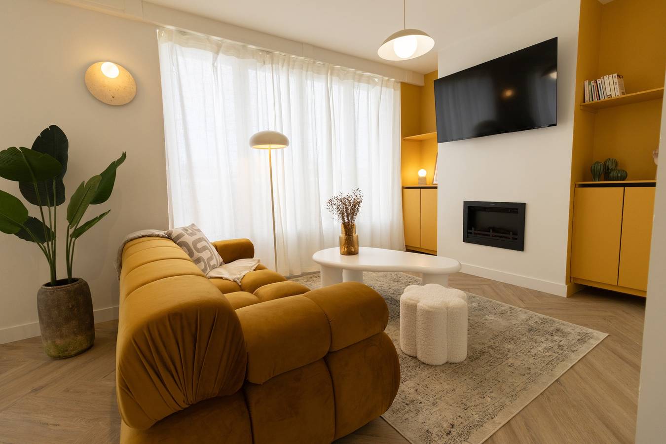 Entire apartment, L'Instant Caennais - Studio avec baignoire balnéo in Caen, Caen region