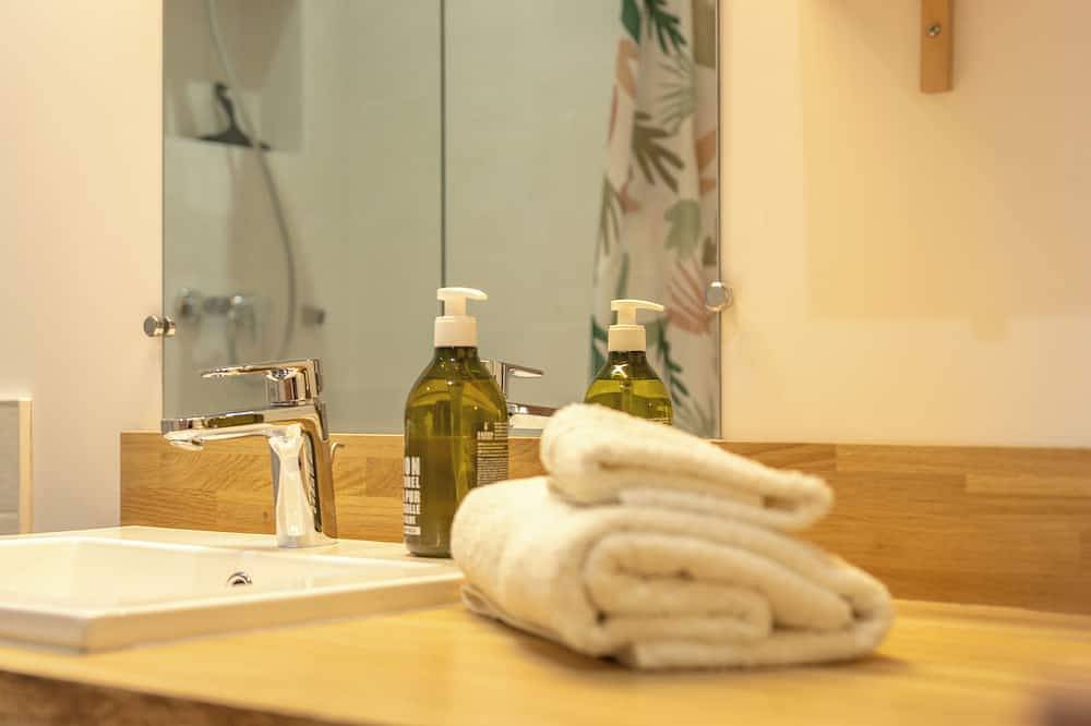 Ganze Wohnung, Cocon Urban Jungle - Studio Rénové Dans le Centre Ancien in Montélimar, Nyons und Umgebung