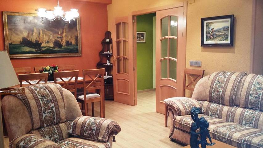 Gîte pour 6 personnes, avec terrasse à Barbastro - 4